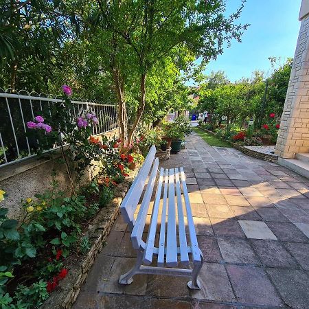 Apartments & Rooms Tom Μεντουλίν Εξωτερικό φωτογραφία