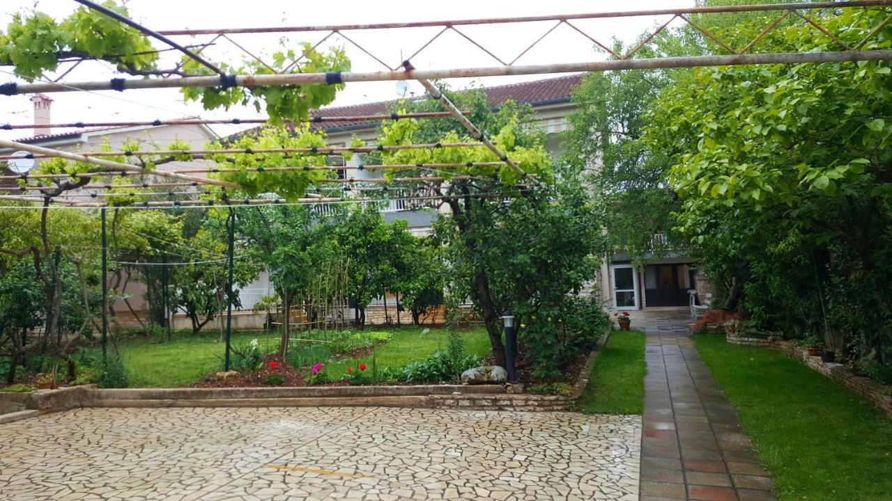 Apartments & Rooms Tom Μεντουλίν Εξωτερικό φωτογραφία